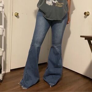 Fashion nova high bellbottoms jeans. Tall girl I’m 5’10